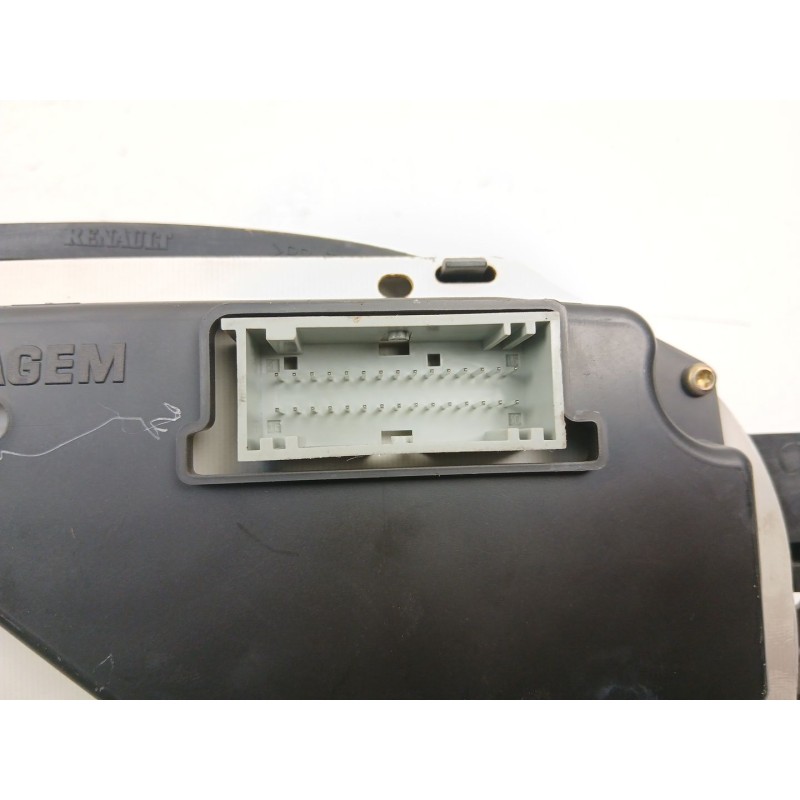 Recambio de cuadro instrumentos para renault clio ii (bb_, cb_) 1.9 dti (b/cb0u) referencia OEM IAM 8200072506  