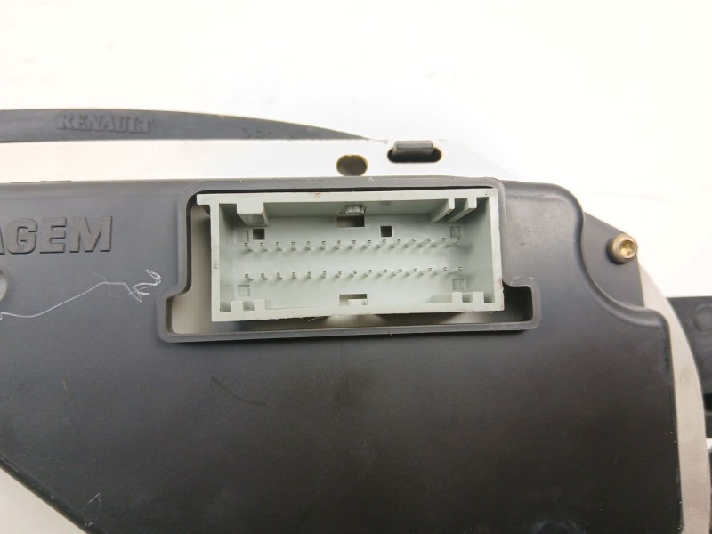 Recambio de cuadro instrumentos para renault clio ii (bb_, cb_) 1.9 dti (b/cb0u) referencia OEM IAM 8200072506  