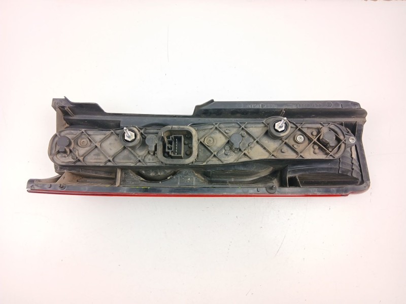 Recambio de piloto trasero izquierdo para peugeot boxer autobús 3.0 hdi 145 referencia OEM IAM 1365776080  