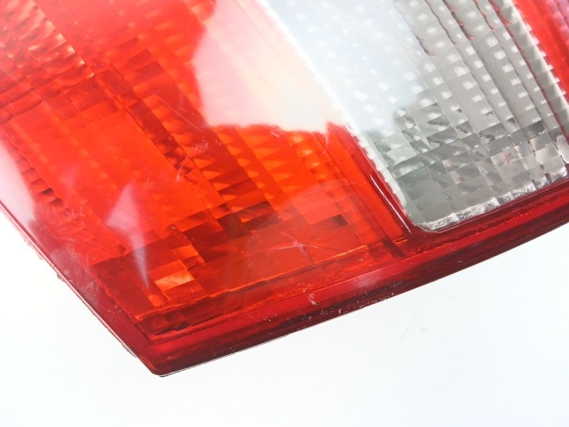 Recambio de piloto trasero derecho para audi a4 1.9 d referencia OEM IAM 8D0945112D  