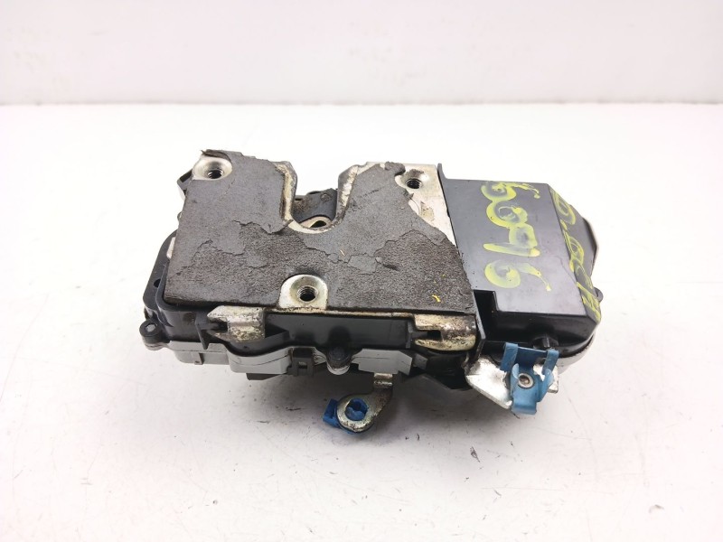 Recambio de cerradura puerta delantera derecha para citroën xantia 2.0 hdi referencia OEM IAM 9136J6  