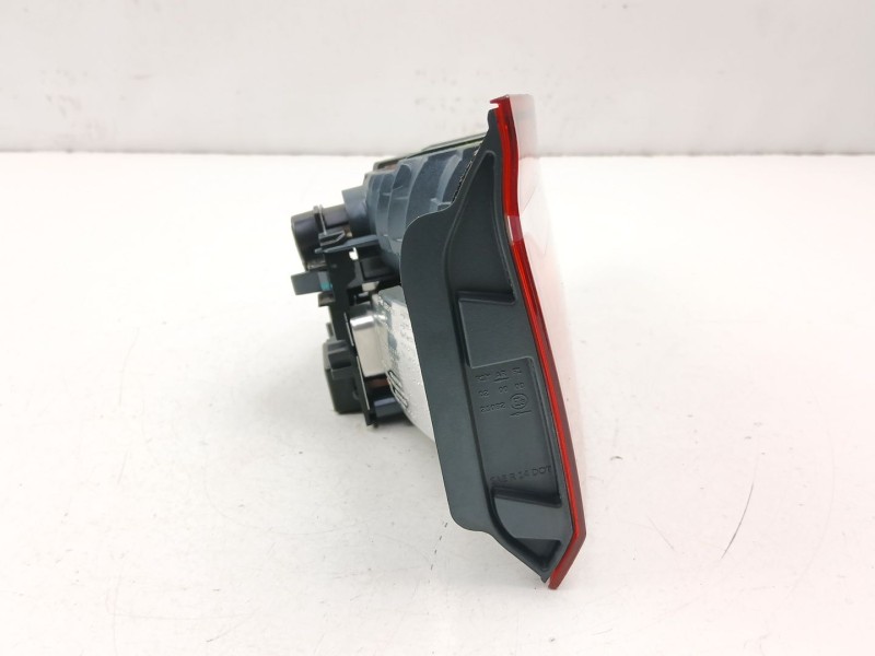 Recambio de piloto porton izquierdo para bmw x1 (f48) sdrive 18 d referencia OEM IAM 7350697  