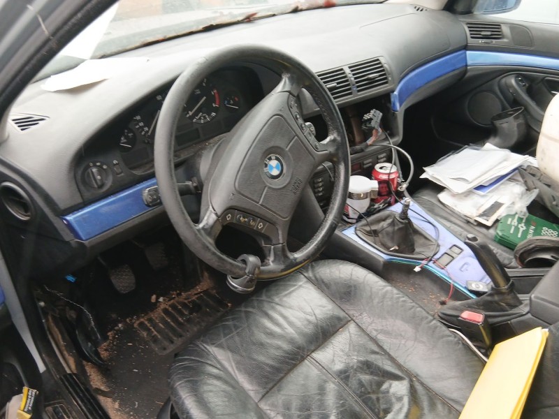 Recambio de carroceria para bmw 5 (e39) 525 tds referencia OEM IAM   