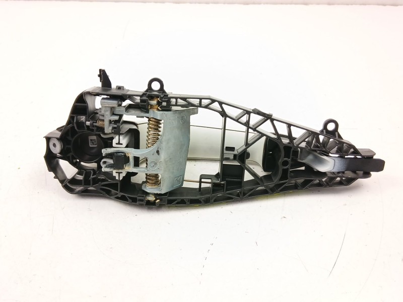 Recambio de manilla delantera derecha para bmw x1 (f48) sdrive 18 d referencia OEM IAM 51217401210  