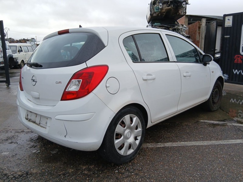 opel corsa d (s07) del año 2006
