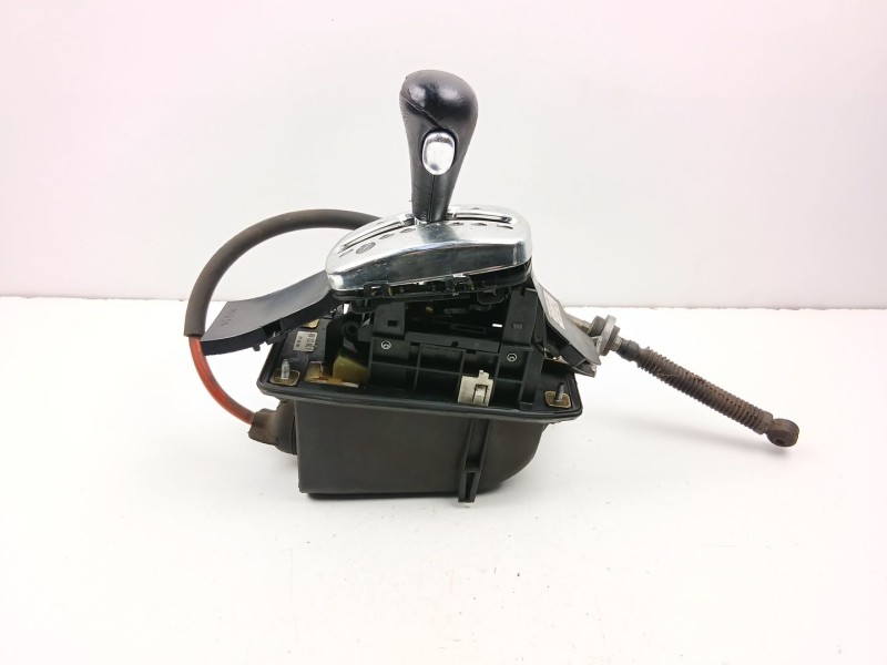 Recambio de palanca cambio automatico para audi a6 c5 (4b2, 4b4) 2.4 referencia OEM IAM 4B0713041F  