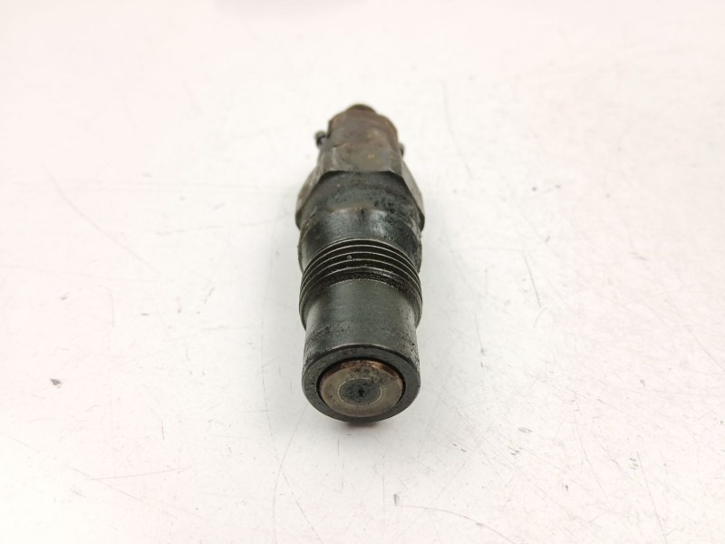 Recambio de inyectores juego para nissan trade caja/chasis 2.8 d referencia OEM IAM 745000580 LCC6702501C 