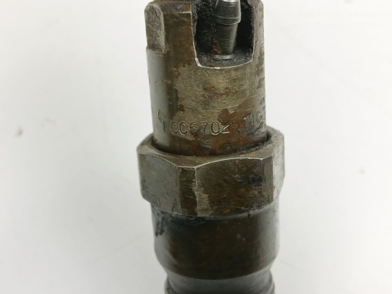 Recambio de inyectores juego para nissan trade caja/chasis 2.8 d referencia OEM IAM 745000580 LCC6702501C 