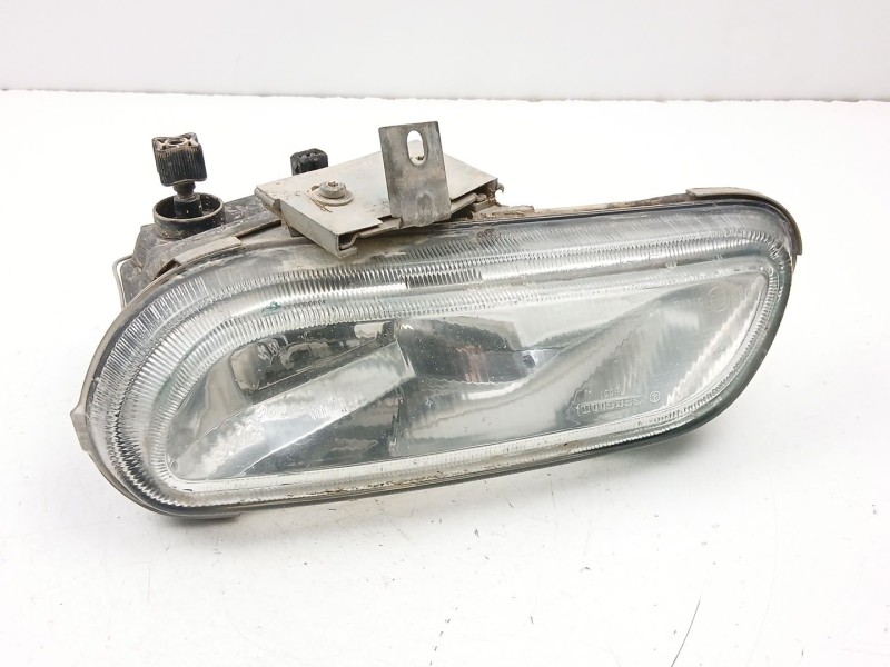 Recambio de antiniebla izquierdo para peugeot 406 (8b) 1.9 td referencia OEM IAM 6204N3  