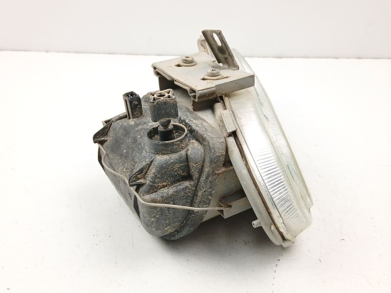 Recambio de antiniebla izquierdo para peugeot 406 (8b) 1.9 td referencia OEM IAM 6204N3  