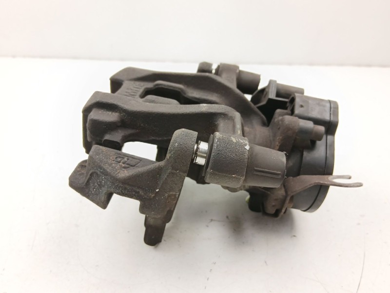 Recambio de pinza freno trasera derecha para bmw x1 (f48) sdrive 18 d referencia OEM IAM 34206883026  