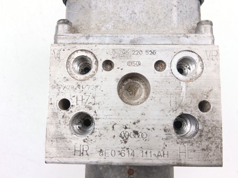 Recambio de abs para audi a6 c5 (4b2, 4b4) 2.4 referencia OEM IAM 8E0614111AH 0265220525 