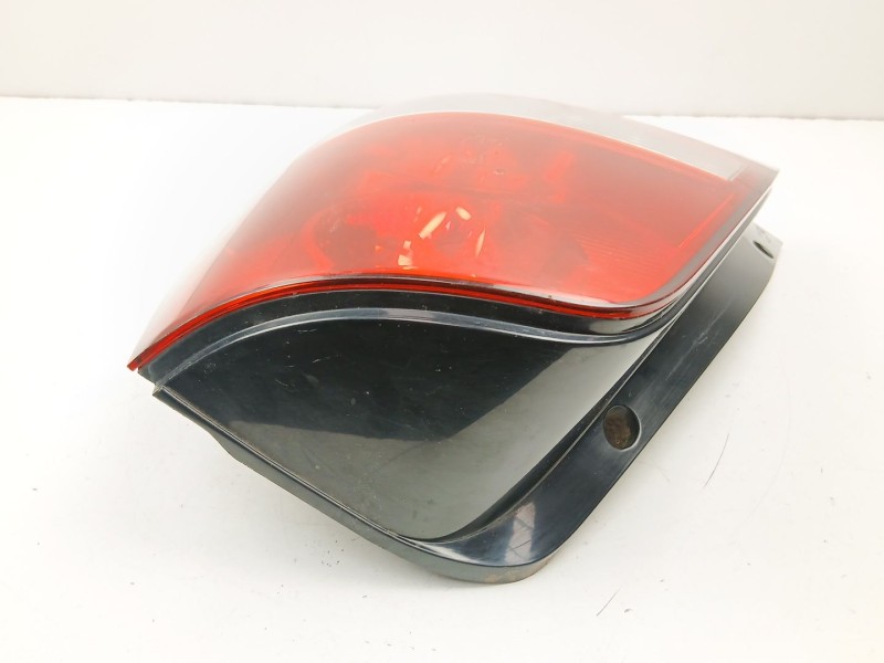 Recambio de piloto trasero derecho para kia sorento i (jc) 2.5 crdi referencia OEM IAM 924023E010  