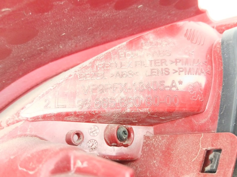 Recambio de piloto trasero izquierdo para peugeot 207/207+ (wa_, wc_) 1.6 16v vti referencia OEM IAM 9686566080  