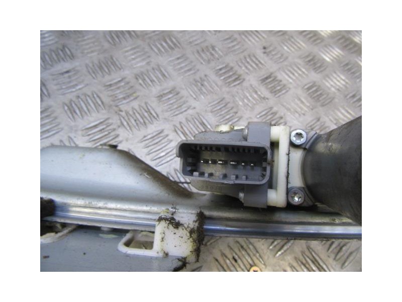 Recambio de elevalunas elec. tra. dch. : citroen c 4 : 1.6 hdi (108,77cv) [2010] para citroen c 4 1.6 hdi referencia OEM IAM   