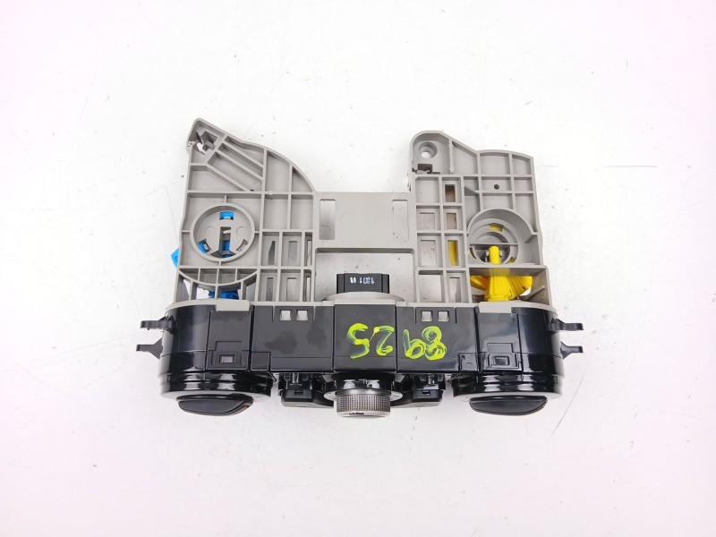 Recambio de mandos calefaccion aire para hyundai i20 i (pb, pbt) 1.1 crdi referencia OEM IAM 972504P560  