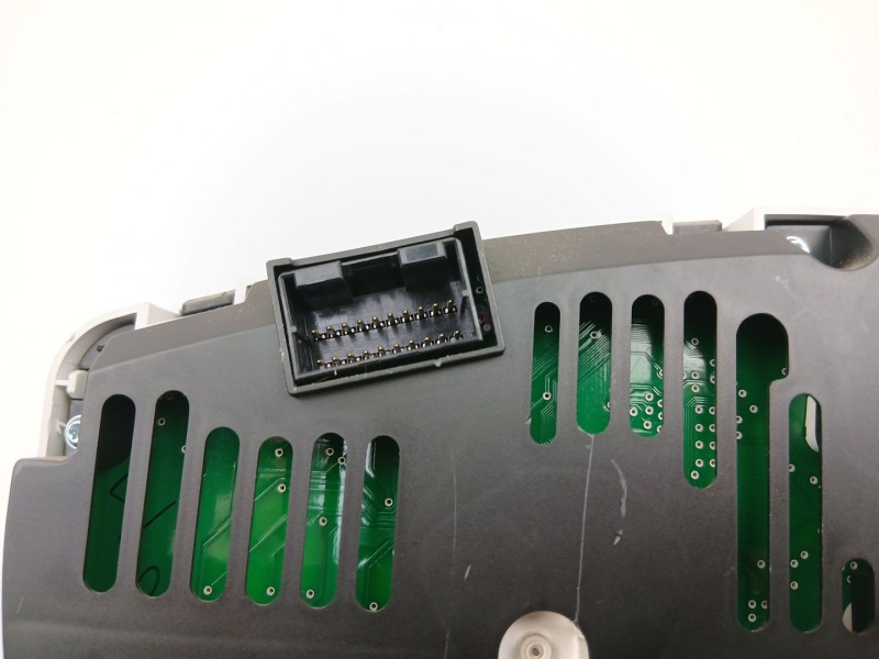 Recambio de cuadro instrumentos para hyundai i20 i (pb, pbt) 1.1 crdi referencia OEM IAM 940131J621  