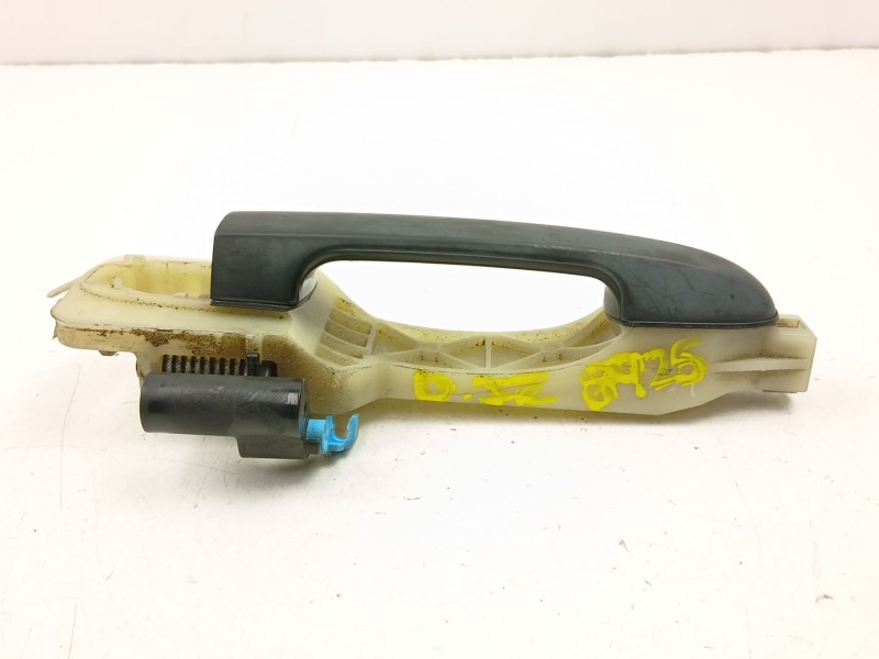 Recambio de manilla delantera izquierda para hyundai i20 i (pb, pbt) 1.1 crdi referencia OEM IAM 826551J000  