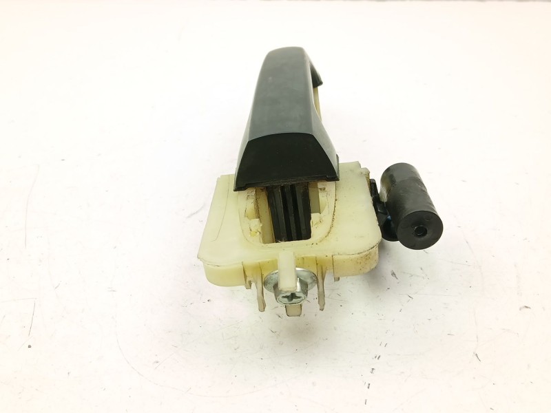 Recambio de manilla delantera izquierda para hyundai i20 i (pb, pbt) 1.1 crdi referencia OEM IAM 826551J000  