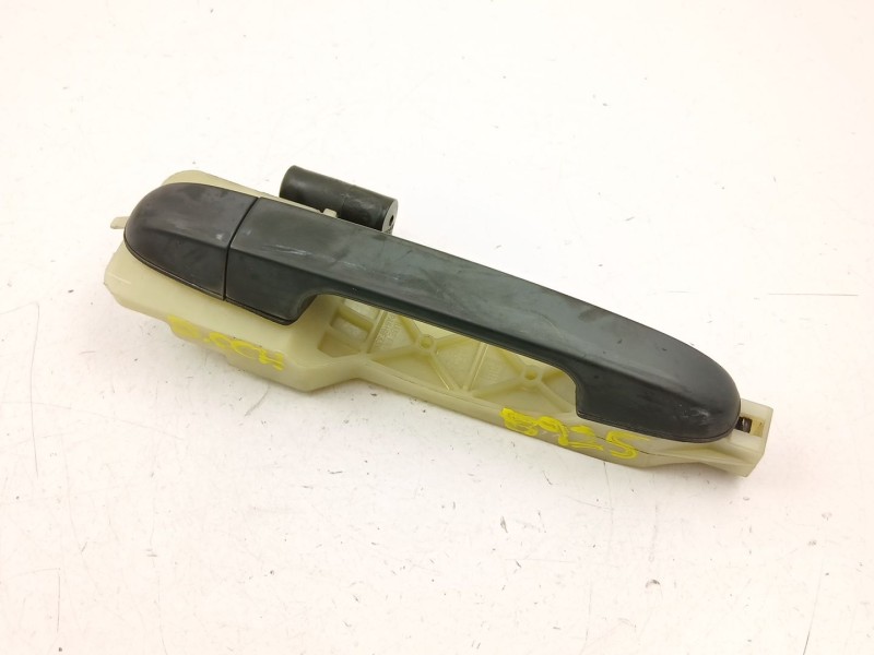 Recambio de manilla delantera derecha para hyundai i20 i (pb, pbt) 1.1 crdi referencia OEM IAM 826651J000  