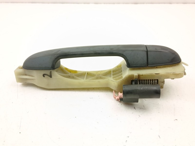 Recambio de manilla delantera derecha para hyundai i20 i (pb, pbt) 1.1 crdi referencia OEM IAM 826651J000  