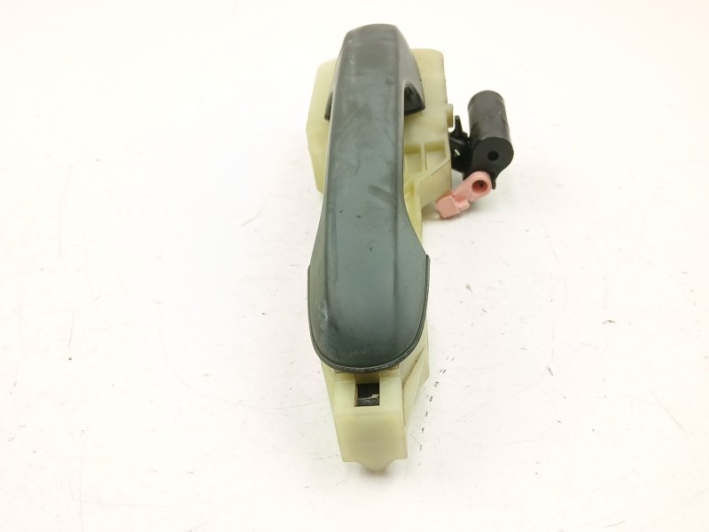 Recambio de manilla delantera derecha para hyundai i20 i (pb, pbt) 1.1 crdi referencia OEM IAM 826651J000  