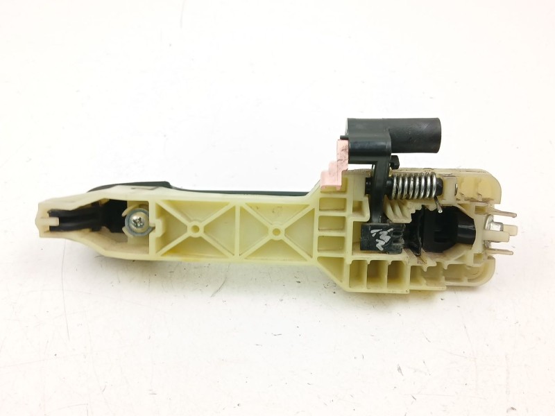 Recambio de manilla delantera derecha para hyundai i20 i (pb, pbt) 1.1 crdi referencia OEM IAM 826651J000  