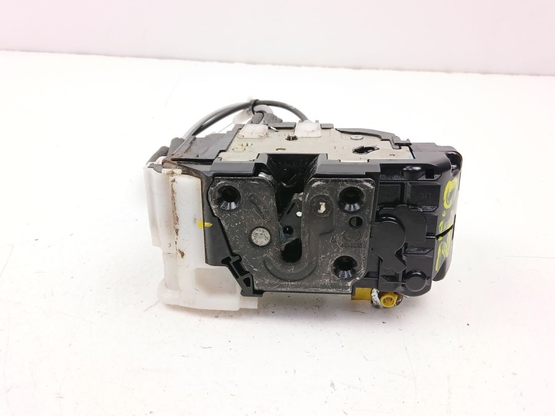 Recambio de cerradura puerta delantera izquierda para hyundai i20 i (pb, pbt) 1.1 crdi referencia OEM IAM 813101J020  