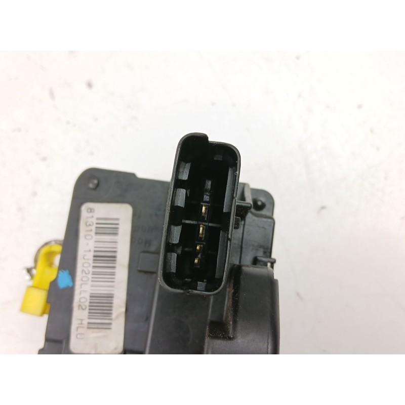 Recambio de cerradura puerta delantera izquierda para hyundai i20 i (pb, pbt) 1.1 crdi referencia OEM IAM 813101J020  