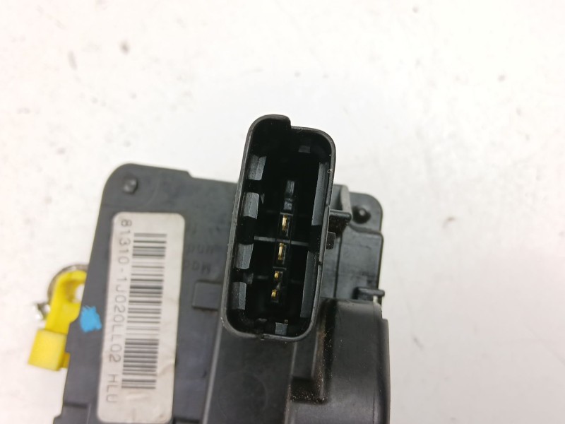 Recambio de cerradura puerta delantera izquierda para hyundai i20 i (pb, pbt) 1.1 crdi referencia OEM IAM 813101J020  