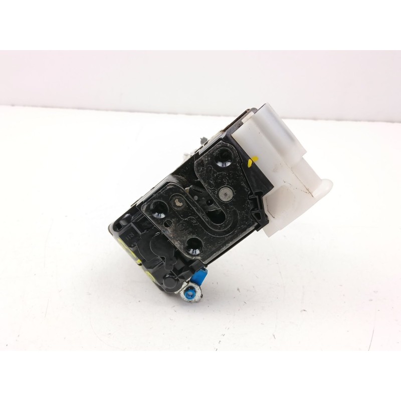 Recambio de cerradura puerta delantera derecha para hyundai i20 i (pb, pbt) 1.1 crdi referencia OEM IAM 813201J030  