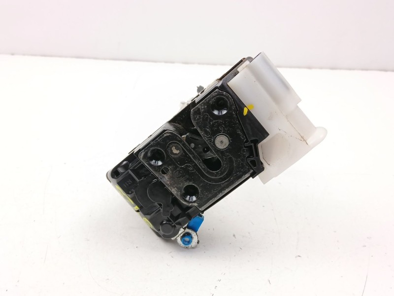 Recambio de cerradura puerta delantera derecha para hyundai i20 i (pb, pbt) 1.1 crdi referencia OEM IAM 813201J030  