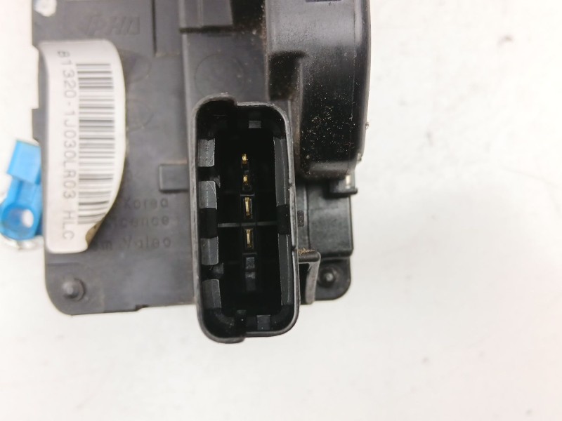 Recambio de cerradura puerta delantera derecha para hyundai i20 i (pb, pbt) 1.1 crdi referencia OEM IAM 813201J030  