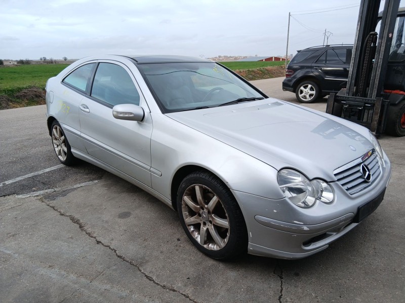 mercedes-benz clase c (w203) del año 2005