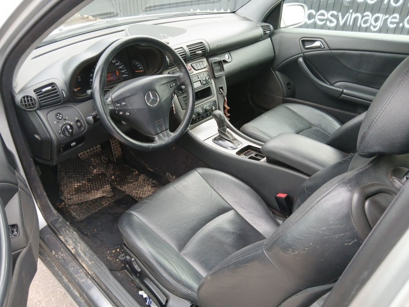 mercedes-benz clase c (w203) del año 2005