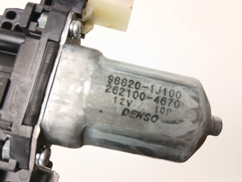 Recambio de elevalunas delantero derecho para hyundai i20 i (pb, pbt) 1.1 crdi referencia OEM IAM 988201J100  