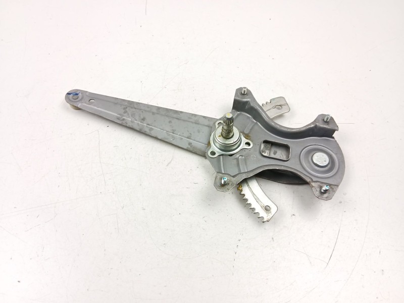 Recambio de elevalunas trasero izquierdo para hyundai i20 i (pb, pbt) 1.1 crdi referencia OEM IAM 834011J000  