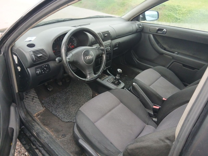 audi a3 (8l1) del año 2001