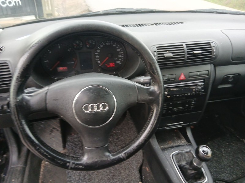 audi a3 (8l1) del año 2001