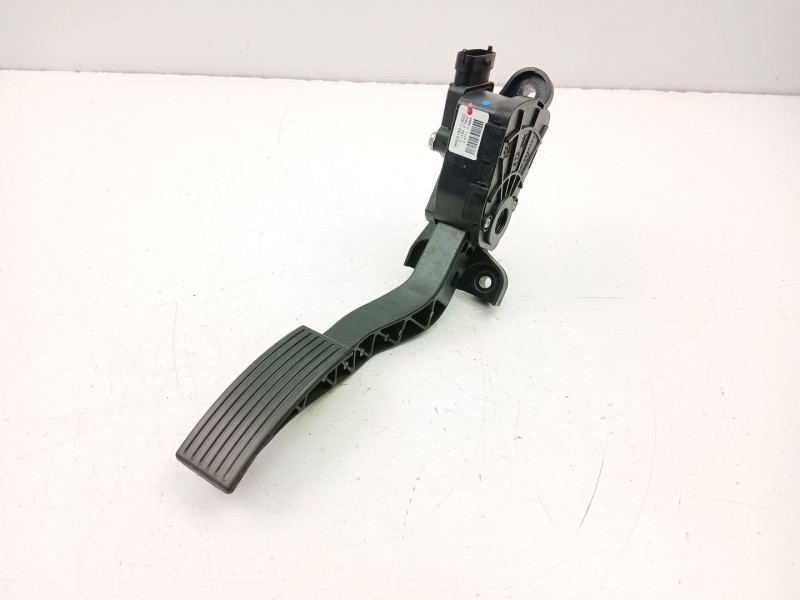 Recambio de potenciometro aceleracion para hyundai i20 i (pb, pbt) 1.1 crdi referencia OEM IAM 351904A700  