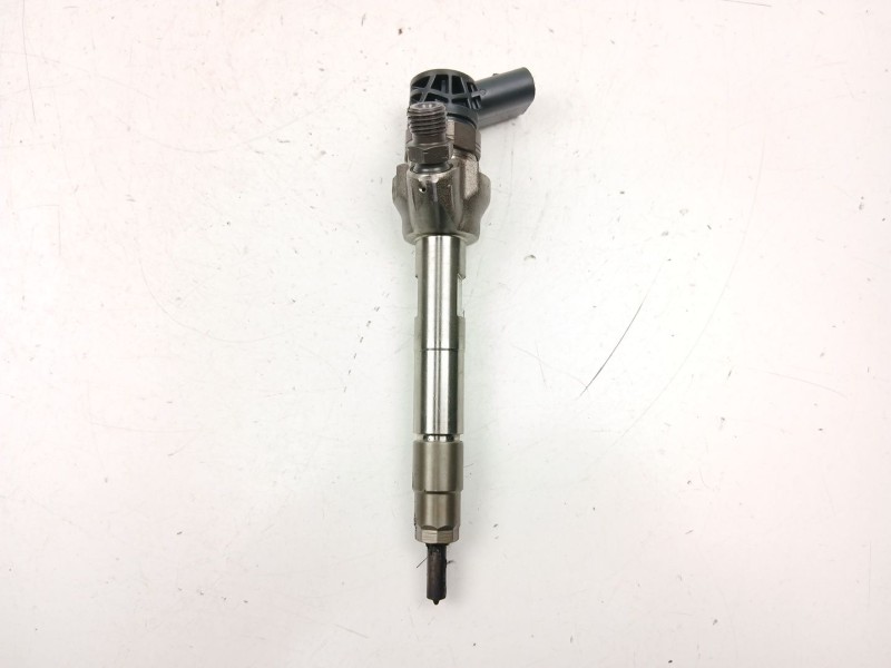 Recambio de inyectores juego para bmw x1 (f48) sdrive 18 d referencia OEM IAM 8514146 0445110613 