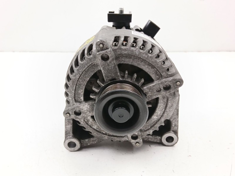 Recambio de alternador para bmw x1 (f48) sdrive 18 d referencia OEM IAM 7640131 1042118181 
