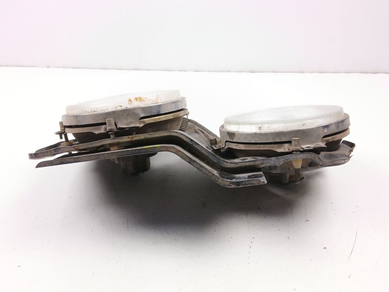 Recambio de faro derecho para nissan vanette 2.0 d -ld20-ii referencia OEM IAM 26120Y9527  