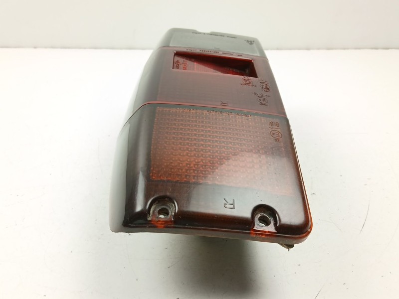 Recambio de piloto trasero derecho para nissan vanette 2.0 d -ld20-ii referencia OEM IAM 26550G4001  