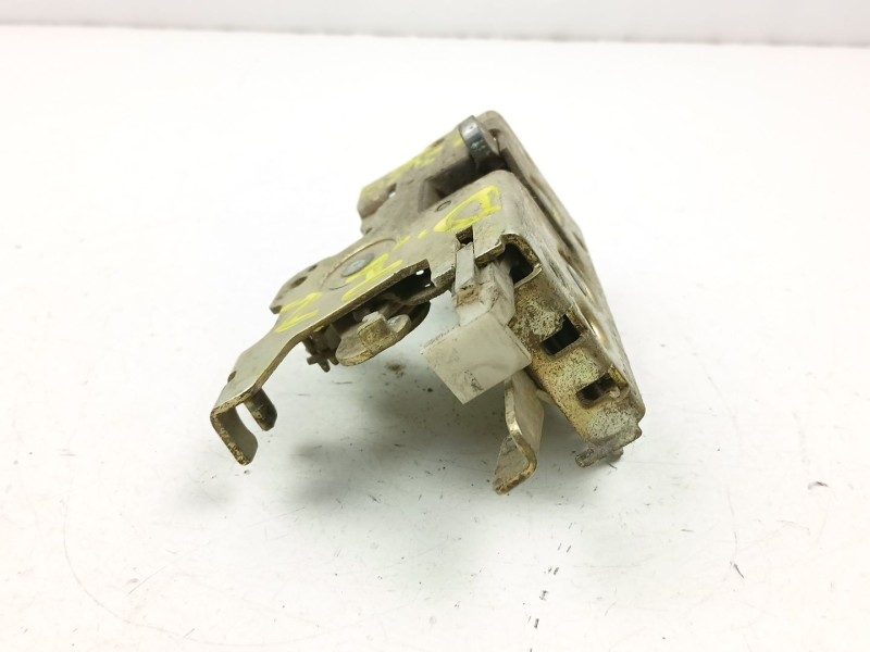 Recambio de cerradura puerta delantera izquierda para mercedes-benz vito 2.3 d referencia OEM IAM A9017200135  