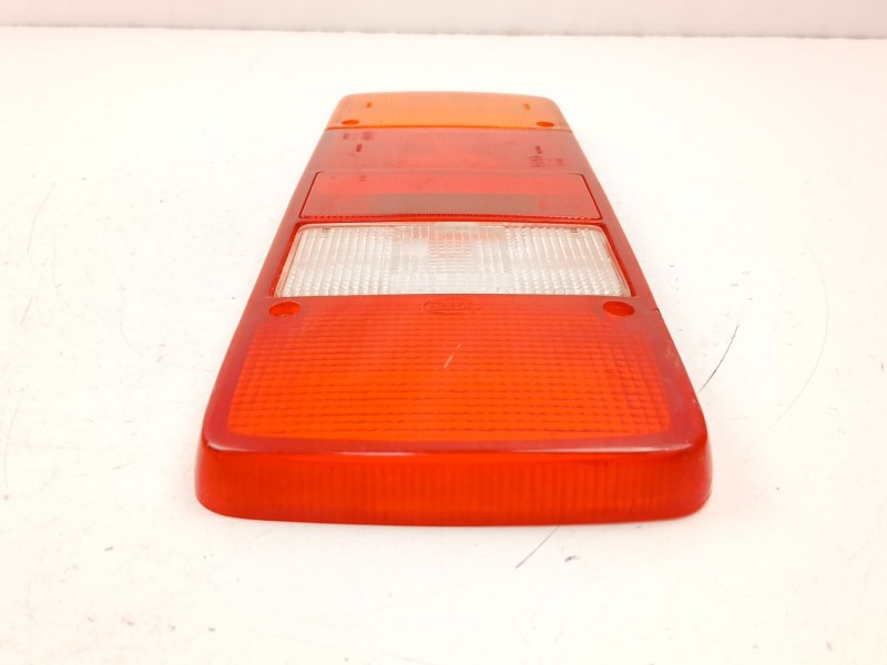 Recambio de piloto trasero derecho para nissan trade caja/chasis 2.8 d referencia OEM IAM 019052930  