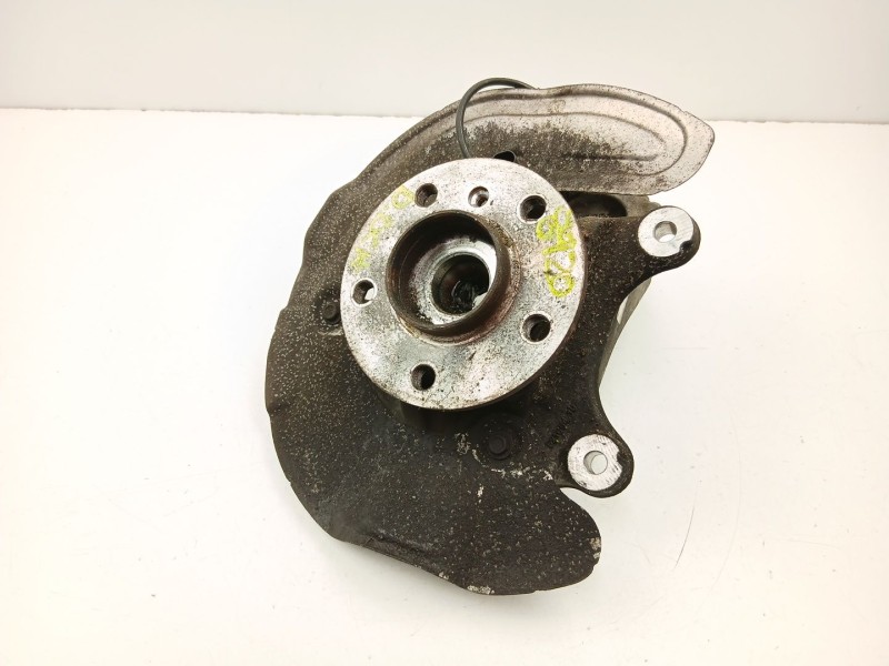 Recambio de mangueta delantera derecha para bmw x1 (f48) sdrive 18 d referencia OEM IAM 6876646  