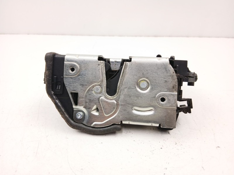 Recambio de cerradura puerta trasera izquierda para bmw 3 (e90) 320 d referencia OEM IAM 7060295  