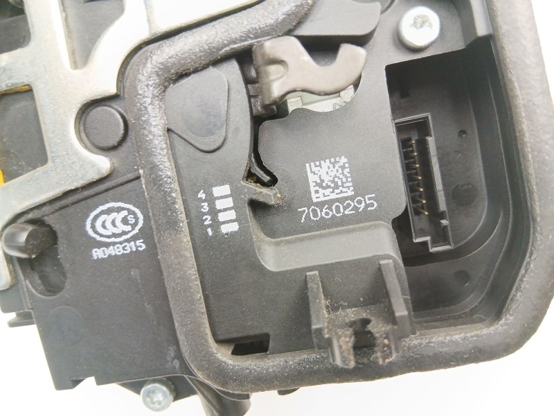 Recambio de cerradura puerta trasera izquierda para bmw 3 (e90) 320 d referencia OEM IAM 7060295  