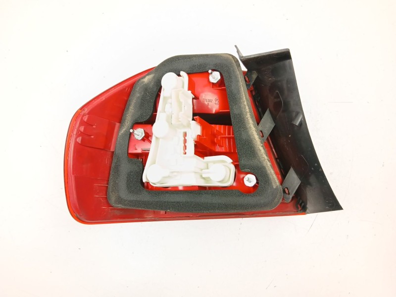 Recambio de piloto trasero derecho para bmw 3 (e90) 320 d referencia OEM IAM 6937458  